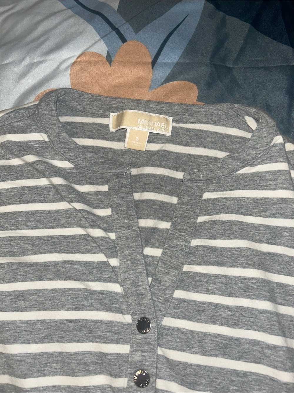 Michael Kors Women's Gray and White Striped Knit 3/4 top